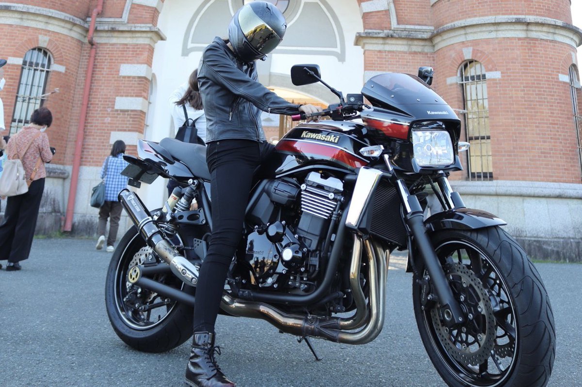 柚月 名前：柚月盛楓(ゆずきせいか) 性別：🚺 年齢：24 身長：166cm 車種