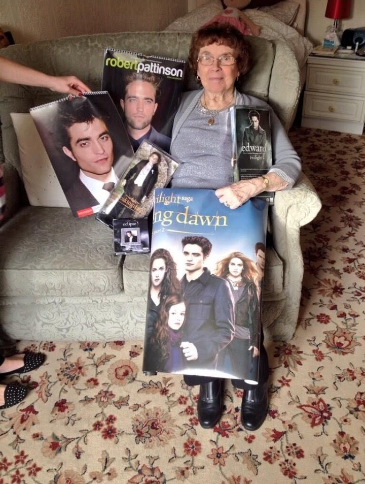 *está nublado y llueve*
automáticamente yo: