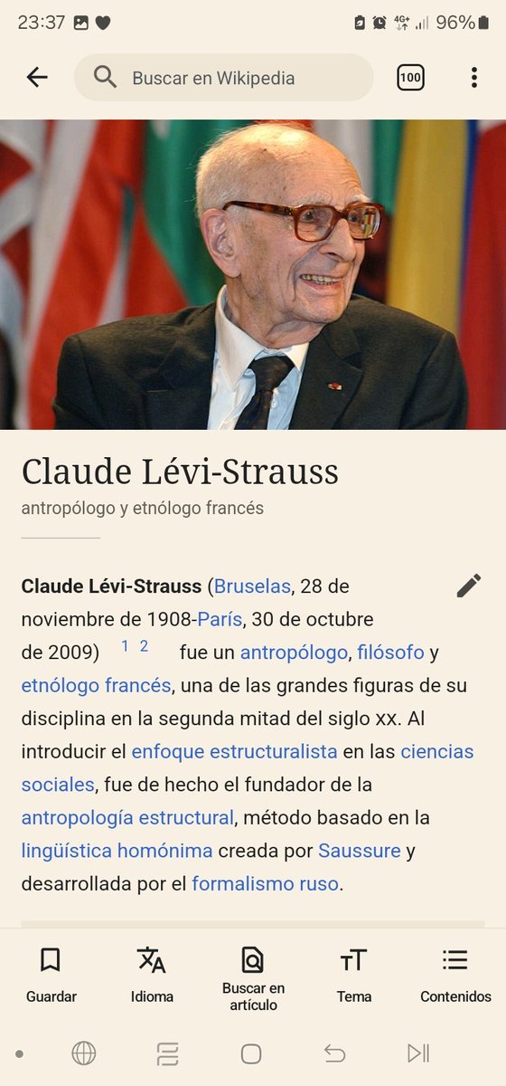 brunosaulgg's tweet photo. Es tan alarmante que hasta en Wikipedia sale.

Hasta hace bien poco la mayoría de Biólogos, psicólogos evolutivos y demás especialistas han creído que las razas existen, hay varias encuestas de 1960 hasta 2006 y una "no terminada" de 2010 en las que entre alrededor del 80% afirma la existencia de razas.

Los primeros señores en afirmar que no existen razas son Franz Boas y Levi-Strauss, quienes tienen buen trabajo pero son judíos y progresistas.

Desde el fin de la Segunda Guerra Mundial ha habido un interés por parte de la ONU, USA y mucha gente, organizaciones y movimientos por negar las razas, tumbar estudios y desacreditar a sus defensores (teniendo en cuenta la historia oficial sobre el nacionalsocialismo y la sgm no me extraña) pero la verdad es innegable.

Otra cosa que considero prueba irrefutable es que hay enfermedades y tratamientos específicos para razas.

Los afroamericanos en USA son bastante más propensos a problemas cardíacos y de diabetes (no sólo por el estilo de vida) y tienen medicamentos exclusivos.

Del mismo modo los asiáticos tienen un hígado y glandulas sudor ligeramente diferentes que hacen que tengan menos tolerancia al alcohol a pesar de beber con frecuencia y que apenas emitan olor al sudar, por eso dicen que los occidentales olemos mal y sus desodorantes no nos sirven.

En cuanto a los negros, hay estudios que han demostrado que tienen los huesos más densos y mayor cantidad o calidad (no lo recuerdo) de fibras musculares por eso son generalmente mejores en muchos deportes.

Y en cuanto al tema razas, los mestizos de primera y segunda generación enferman menos que los mestizos de más de 8 generaciones y que aquellos "clasificables en una raza" al igual que un perro los primeros cruces son (generalemente) más resistentes.

Hay bastante información pero depende como se busque es difícil de encontrar.

Lo más sencillo son las encuestas y lo de los medicamentos/enfermedades en afroamericanos.