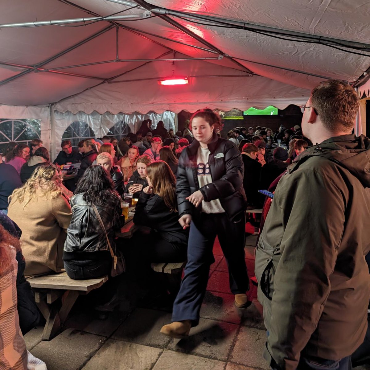 TheGardenHouse5's tweet photo. What a night here at the #Ghouse #studentspub #quiznorwich #nr2studentspub #inittowinit #nr2quiz #nr2quiznight #funandfrolics😂 #funandfriendship #studentquiznight https://t.co/G6PzPNcerb