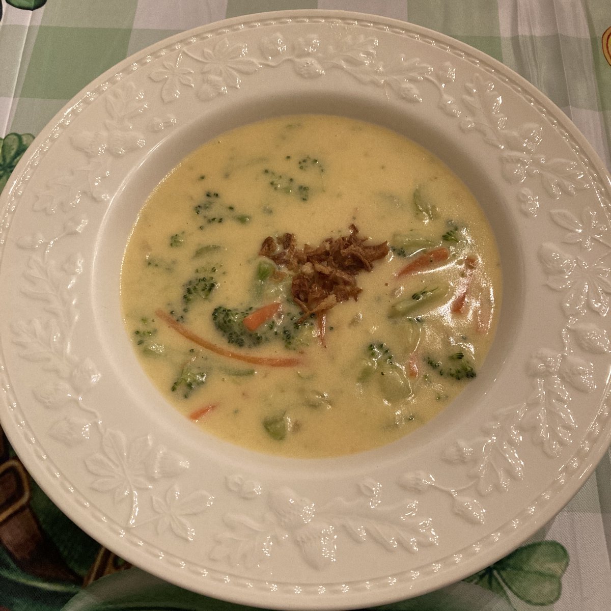 This Broccoli Cheddar Soup is the best way to use up leftover broccoli florets from your Costco bag in an attempt to strive for zero ingredient waste #bayarea #foodblog #foodblogger #homecooking #cookwithzee #soup #zerowaste - cookwithzee.blogspot.com/2024/03/brocco…