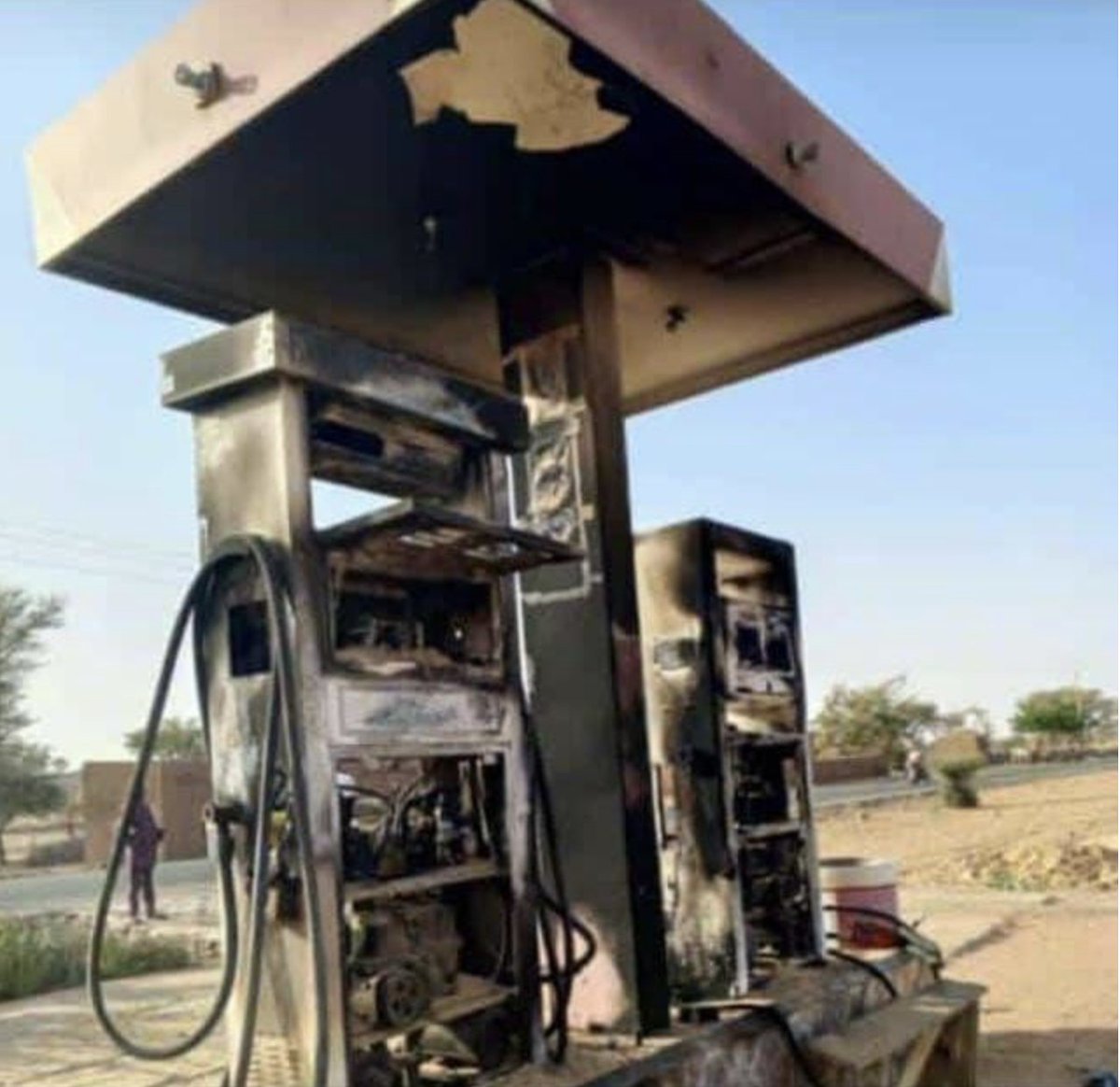 TracTerrorism's tweet photo. Suspected Islamic State Greater Sahara (#ISGS) Militants Led an Armed Assault, Razing Government #Gas Station on #N25 in #Bonkoukou, #Tillaberi Region, #Niger #ARSON #ISIS
https://t.co/NTkUa3x2Qx https://t.co/7CfQmjXAvy