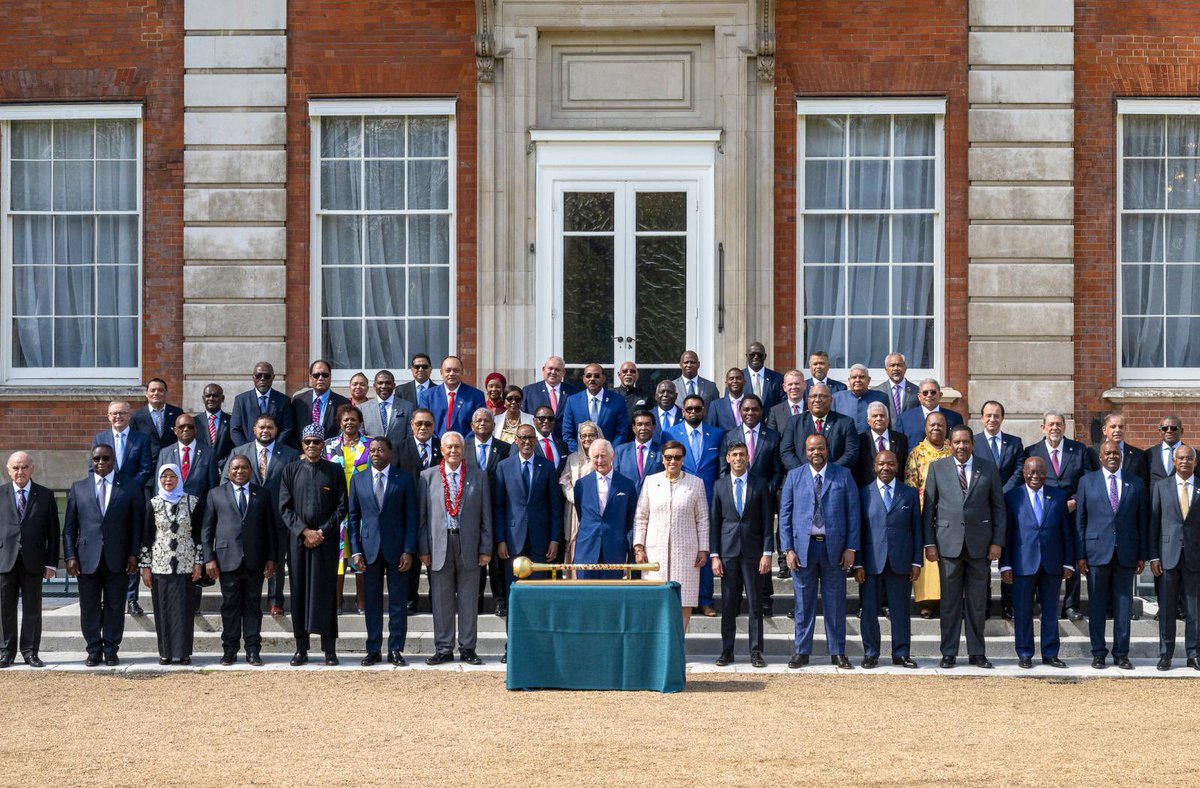 The #Commonwealth: How it started 🇬🇧 🇮🇪 🇨🇦 🇦🇺 🇳🇿 🇿🇦 How it's going 🇦🇬 🇦🇺 🇧🇸 🇧🇩 🇧🇧 🇧🇿 🇧🇼 🇧🇳 🇨🇲 🇨🇦 🇨🇾 🇩🇲 🇸🇿 🇫🇯 🇬🇦 🇬🇲 🇬🇭 🇬🇩 🇬🇾 🇮🇳 🇯🇲 🇰🇪 🇰🇮 🇱🇸 🇲🇼 🇲🇾 🇲🇻 🇲🇹 🇲🇺 🇲🇿 🇳🇦 🇳🇷 🇳🇿 🇳🇬 🇵🇰 🇵🇬 🇷🇼 🇰🇳 🇱🇨 🇻🇨 🇼🇸 🇸🇨 🇸🇱 🇸🇬 🇸🇧 🇿🇦 🇱🇰 🇹🇬 🇹🇴 🇹🇹 🇹🇻 🇺🇬 🇬🇧 🇹🇿 🇻🇺 🇿🇲