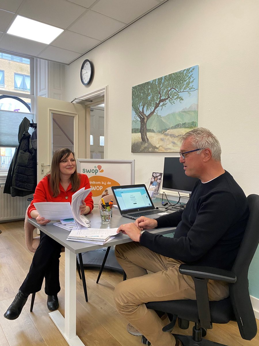 mariekevbijnen's tweet photo. Het is de #WeekvanhetGeld. In deze week is er extra aandacht voor allerlei zaken rondom geld. Er worden inloopspreekuren in alle drie de kernen georganiseerd door onze maatschappelijke partners. Vanochtend ben ik aangesloten bij de vrijwilligers @WelzijnPN en @schuldhulpmaat https://t.co/56t8l39cOt