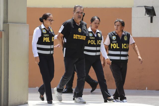 fmjai's tweet photo. Desbaratan plan terrorista iraní en Perú – Paulo Esteban Silva

▶️ https://t.co/ahcwS3GbmR https://t.co/IqzDURhgiP