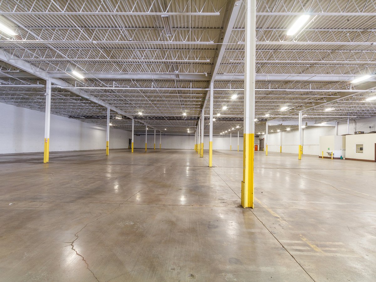 Industrial For Lease: Up to 93,000 SF of warehouse/distribution space available among two contiguous suites at 2775 Broadway in Cheektowaga, New York.

Learn more at cbre.co/3Tull6A #industrialrealestate #cre #warehousing