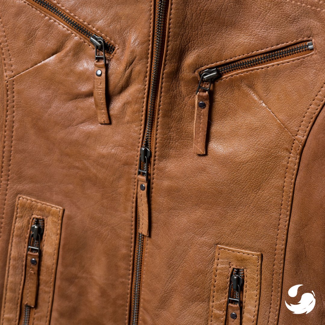 GECleaners's tweet photo. Have your leathers last a lifetime with our leather care services!✨

https://t.co/LxHgzUV9Jg #DryCleaning #GarmentCare #CastleRock #CO #EcoFriendly #Sustainable #LeatherCare #SuedeCare https://t.co/DU4379eejK
