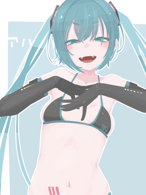 お顔かわいいので近くでも見てて。 