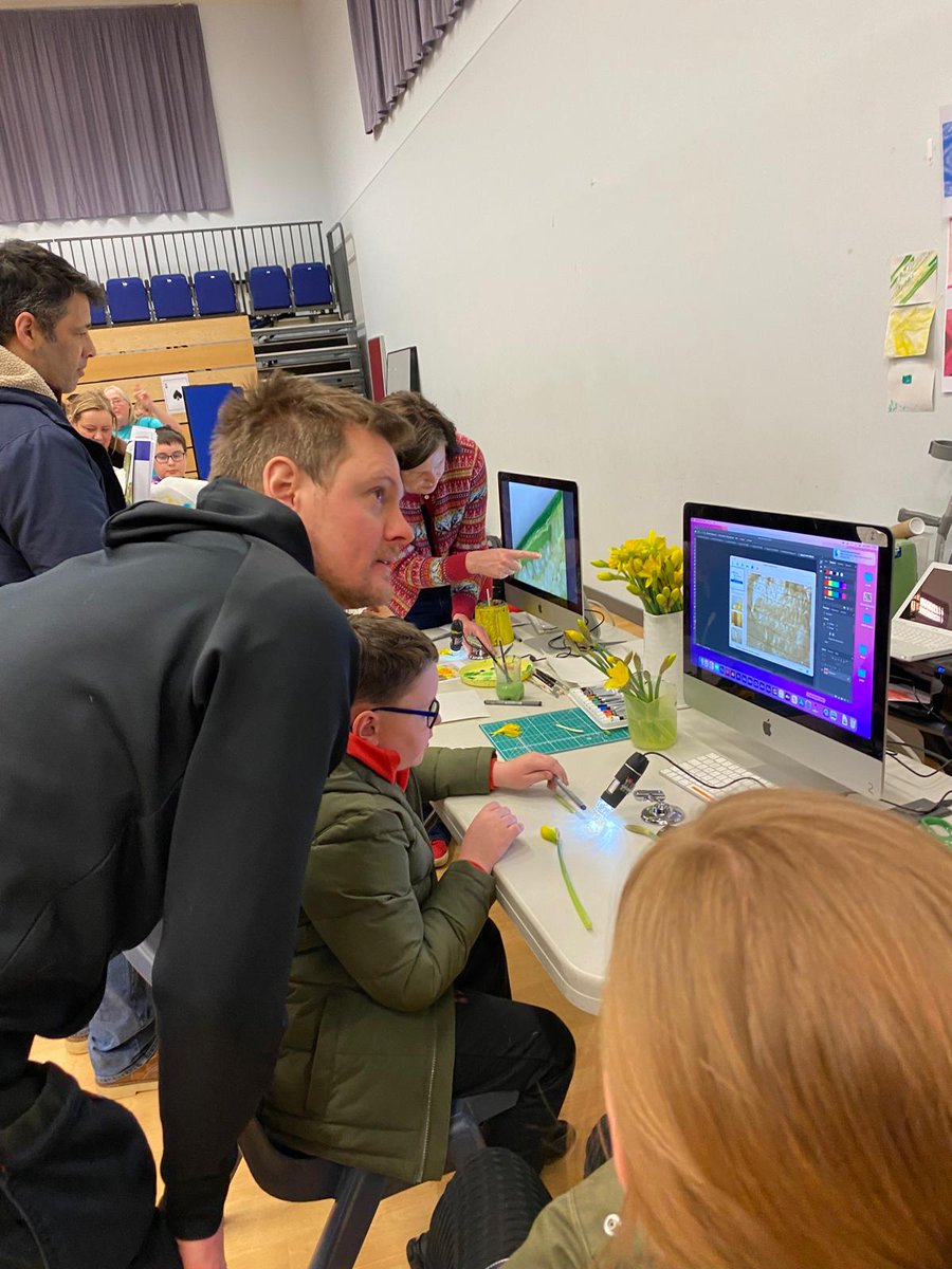 CNES_STEM's tweet photo. A fantastic range of STEM activities at the CNES Science Fair on Saturday marked the start of  British Science Week. Many thanks to all our fabulous presenters who made it such a engaging, hands on event.  👏👏👏🔭🔬 @ScienceWeekUK @anlanntair @RAFLossiemouth @AfRIS_UK @gsc1 https://t.co/nvIxwSkdq1