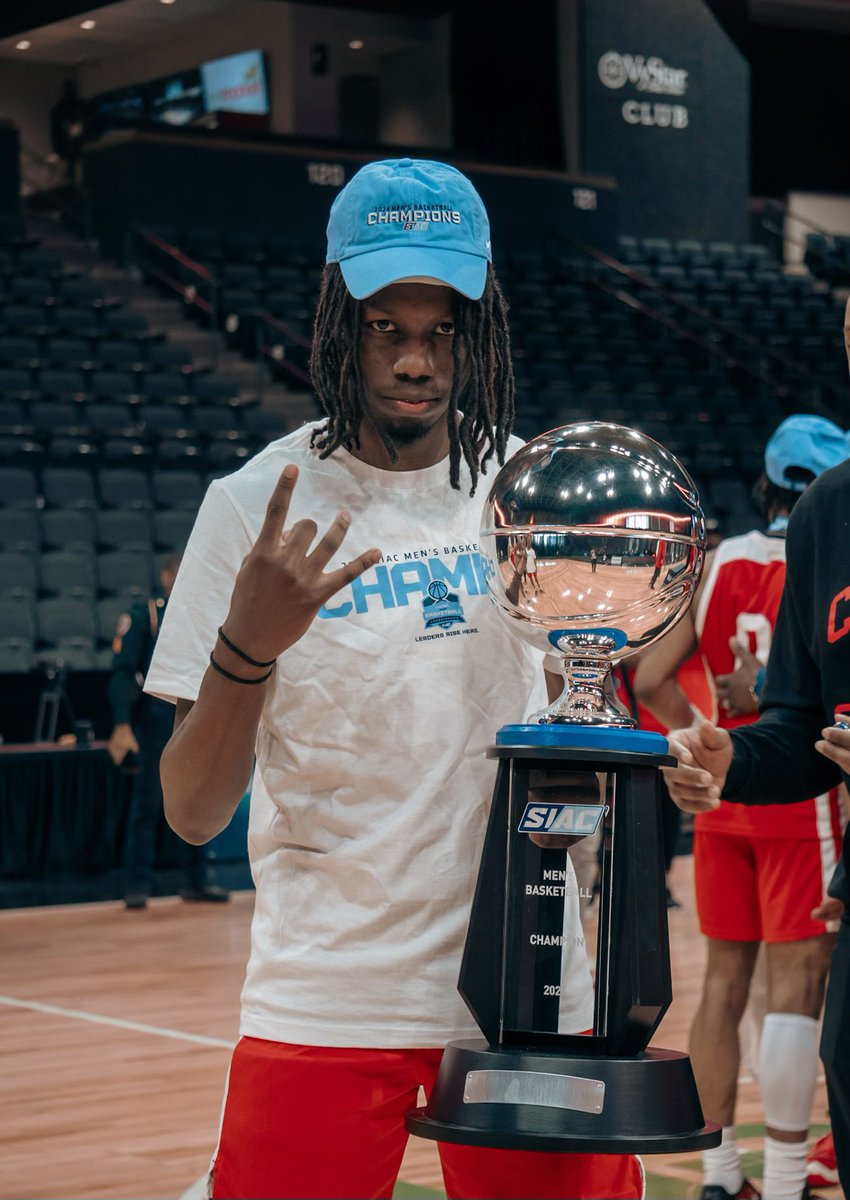 Dat_boy_jdub's tweet photo. Imma champ 💫💍 @ClarkAtlantaMBB https://t.co/f1kjVzYRpP