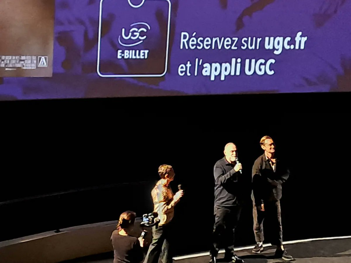 'Le Jeu de la reine' de Karim Aïnouz, avant-première avec Karim Aïnouz et Jude Law.

#LeJeuDeLaReine