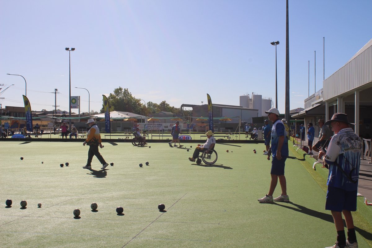 📽️ 𝙒𝙖𝙩𝙘𝙝 𝙡𝙞𝙫𝙚 📽️ We are live on Facebook and Youtube today, bringing you action from the Multi-Disability State Championships here in Dubbo 🤩 Youtube 👉 youtube.com/live/ujNIU0SeV… Facebook 👉 fb.watch/qLjbCnEFFt/ #BowlsNSWStateChamps