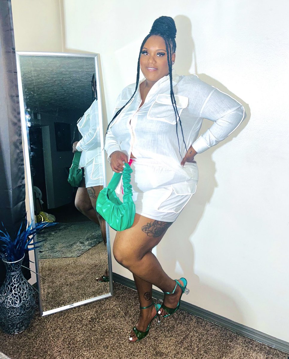 TheBigFineCo's tweet photo. ▪️ NEW ARRIVALS 
  JUST DROPPED 🔥
🔎 She’s So Jaded 
  Available in 1x -3x 
🛍️https://t.co/bGx1LfZA0U https://t.co/mLJ6QG2EeO
