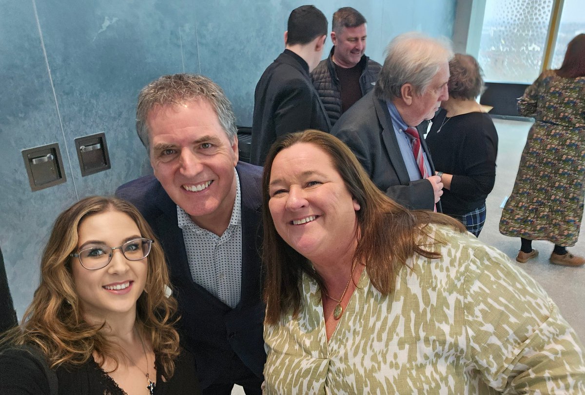 CarlaThomas29's tweet photo. I was delighted to be at @MetroMayorSteve launch today. Steve has been such an inspiring mentor to me as his Deputy Portfolio Holder since 2018. I am in awe of his dedication & genuine Love for our #LiverpoolCityRegion. A true leader & a Fantastic Mayor! #TakingBackOurFuture https://t.co/bJvWzBSULG