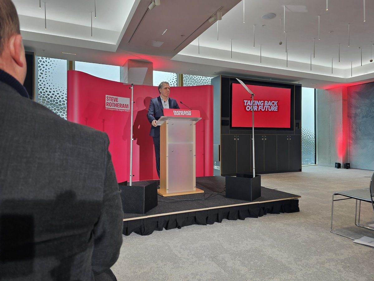 CarlaThomas29's tweet photo. I was delighted to be at @MetroMayorSteve launch today. Steve has been such an inspiring mentor to me as his Deputy Portfolio Holder since 2018. I am in awe of his dedication & genuine Love for our #LiverpoolCityRegion. A true leader & a Fantastic Mayor! #TakingBackOurFuture https://t.co/bJvWzBSULG