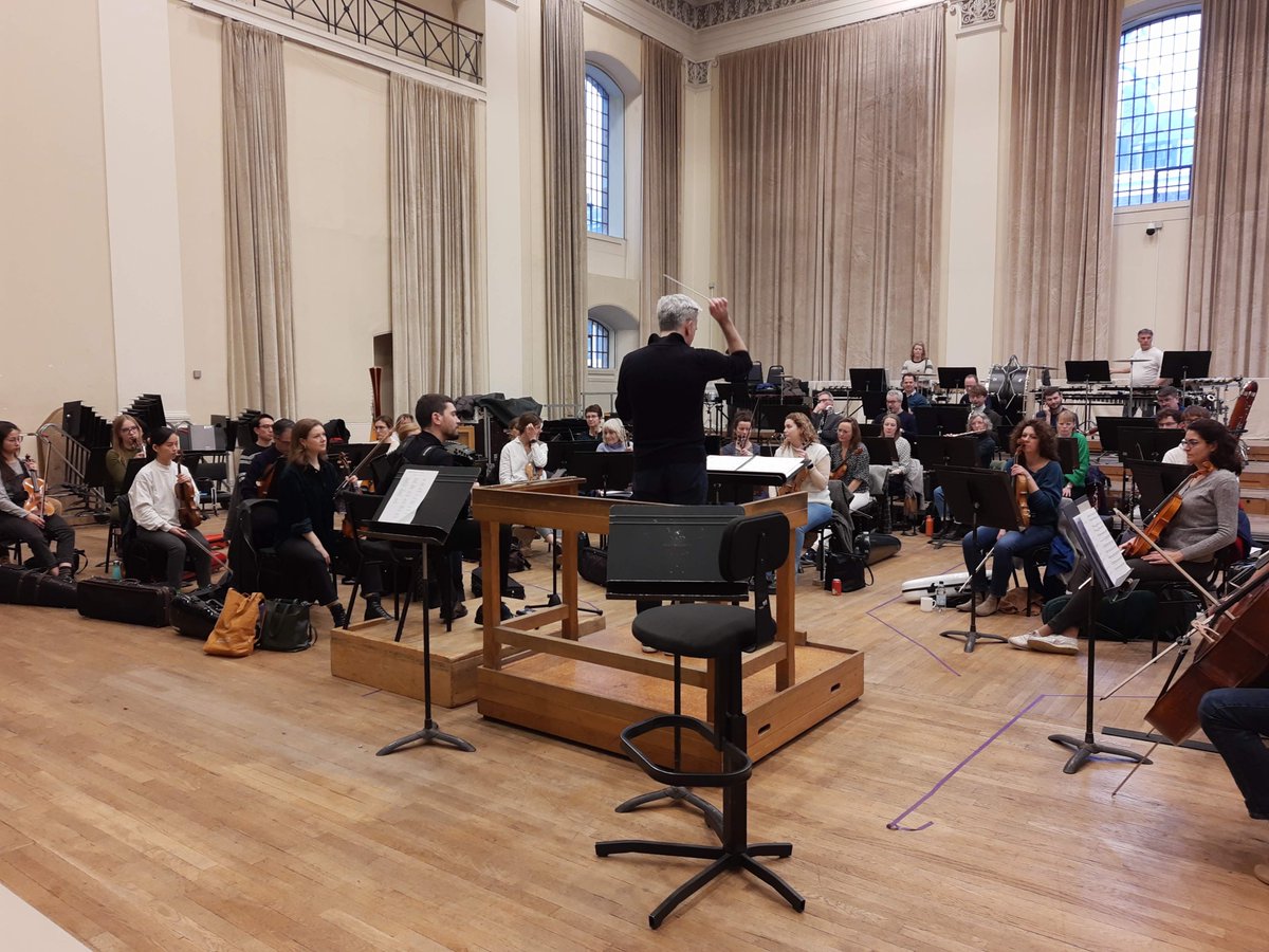 Extremely happy with an intense day attending the 1st rehearsal of my 'Accordion Concerto' with João Barradas & the @LPOrchestra, cond by Edward Gardner! Such a fantastic orchestra, conductor & soloist... UK première getting closer, this Wednesday @ the @battersea_arts