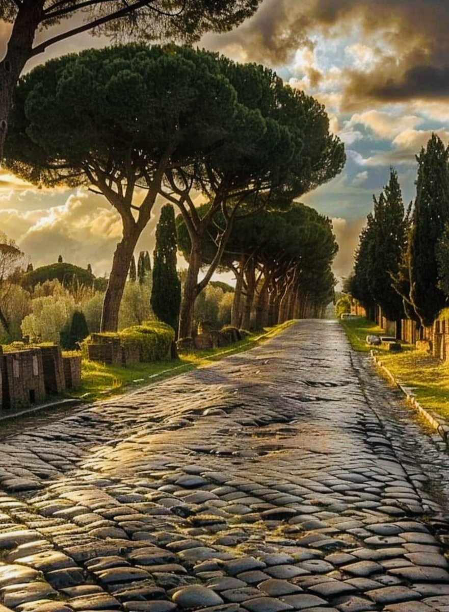 #Sunset at this ancient Roman road built in 312 BC by Senator Appius Claudius Caecus is still in use. The length of the #AppianWay is 212 kilometres from #Rome to Brindisi in southeast Italy and later expanded to span about 400 miles, showcasing #Roman_engineering_excellence.