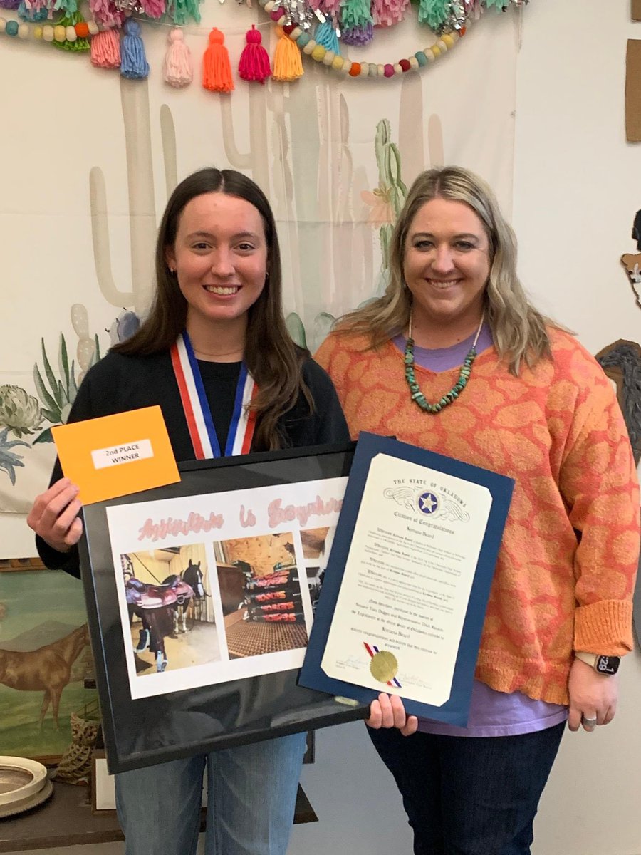 StillwaterFFA's tweet photo. Friday was a gloomy, rainy day with even a little hail mixed in, but it was all smiles at the Stillwater FFA building for our contest winner presentations. Thank you Oklahoma Beef for sponsoring our contest, "Agriculture is Everywhere". #okagclass https://t.co/qEt6xyCOvT