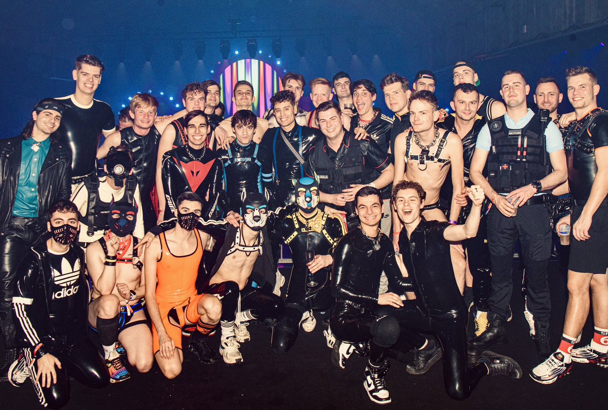 YOUNGSTER SOCIAL at <a href="/DarklandsFest/">Beyond Darklands Festival Antwerp 🇧🇪🔞</a>! 🥰 Thank you all for joining and see you next year! 🫶🏼❤️   <a href="/MrRiegillio/">MR. Riegillio</a> 
also who are those hot boys? i don’t know all of them (yet 🤭)