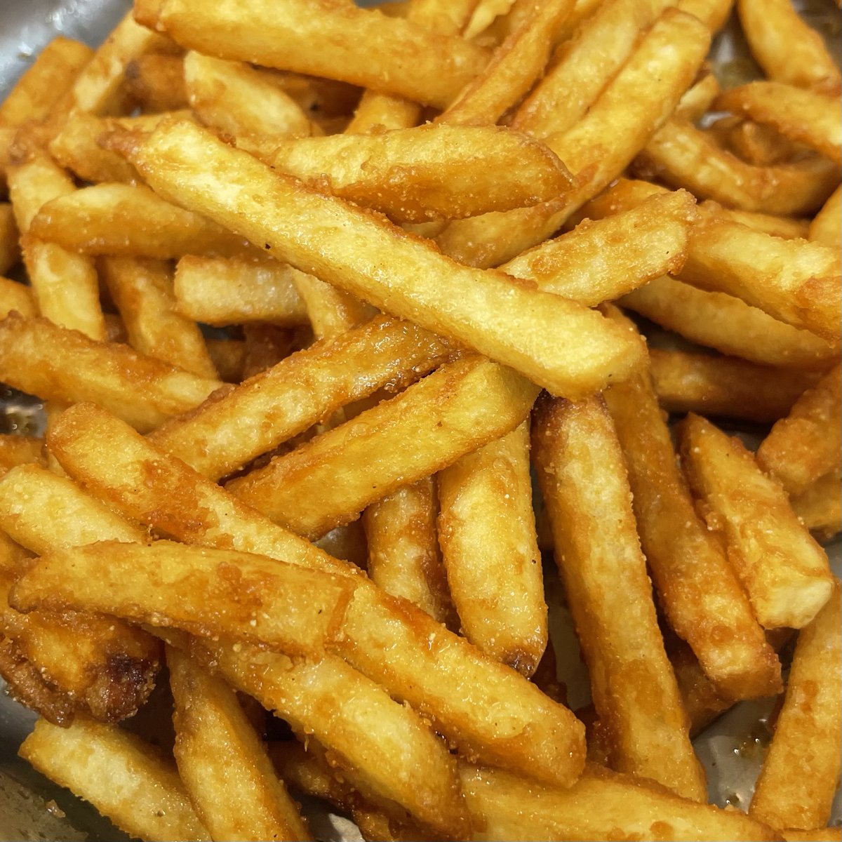 Extra crispy fries, anyone? 🍟 We’re here until 9 😋

#Fries #ComfortFood #HotAndReady #LebanonNH