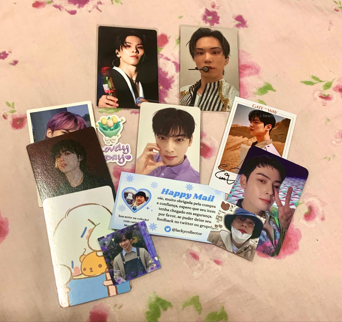 Sandy_Aroha's tweet photo. Feedback positivo @lackycollector  a compra foi super tranquila e o envio muito rápido também! Chegou tudo certinho, amei os mimos 🥰💜 https://t.co/Y8Mr5ITncF