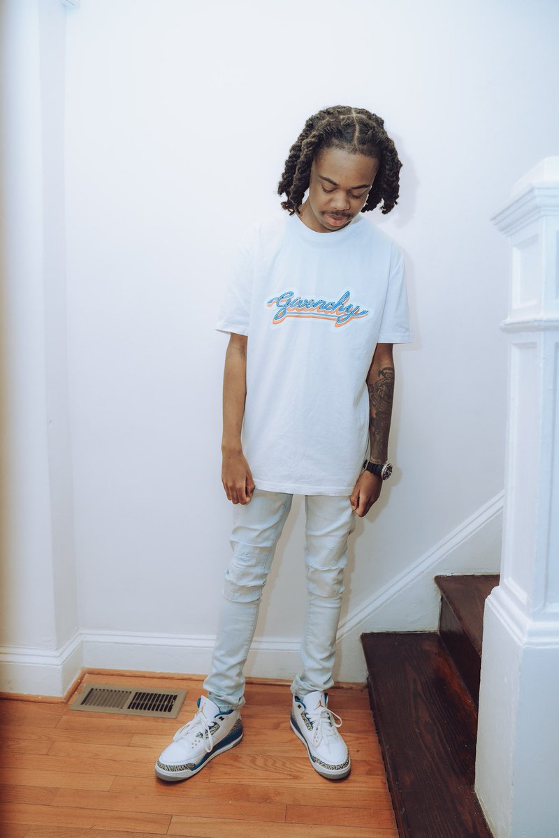 overly loaded tweet media