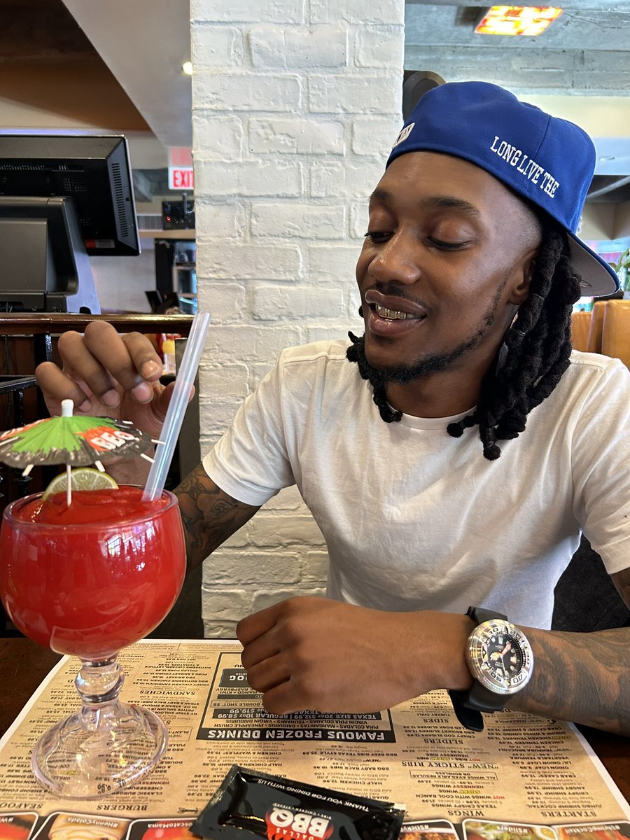 Evan_TopTier's tweet image. Happy 26th to me 03/11 🎉🍾
" #ThreeEleven hoodies "
100% Cotton available tonight at 10PM
Link in bio @Black_Winners