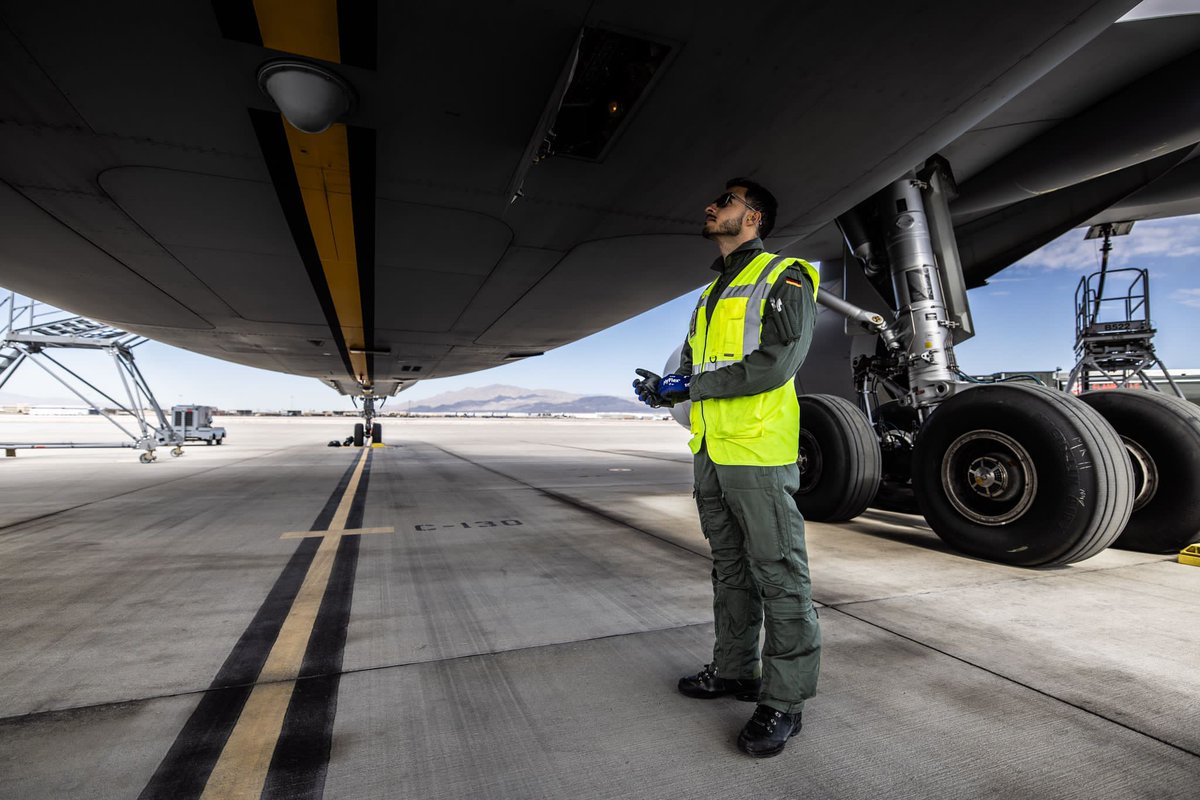 A330_MMU's tweet photo. 🚩RedFlag exercise has officially started!

✅️ Mission planning by aircrew 
✅️ Fuelled up the #A330MRTT
✅️ Final checks by maintenance 
✅️ Take-off @NellisAFB 

The #A330MRTT is ready to support their partners ⛽️✈️

#redflagnellis https://t.co/Mj4FTY1sa0