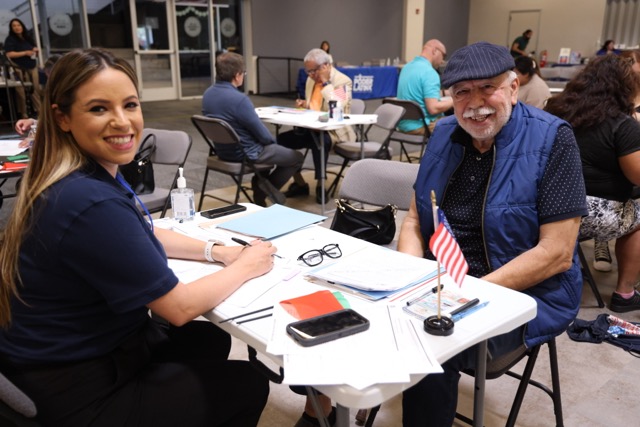 📍AZ: Looking back at our recent Citizenship Fair, we couldn't be prouder of the success we achieved! The event served as a stepping stone for many participants toward a brighter future, and we feel incredibly honored to have been a resource for our community. 🌟🙌