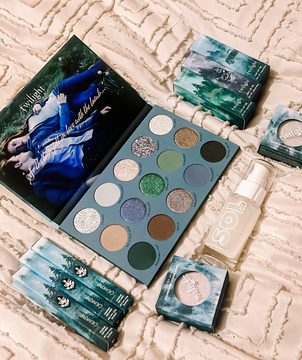 My colourpop x twilight collection is here 😍