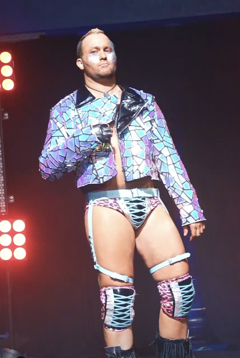 Tyler_Klein's tweet photo. What I loved the most this weekend at @EnjoyWrestle was that fans were chanting “Tylers Jacket” when I walked out like this 😘 #enjoyodyssey #irresistiblememonday #tylerklein https://t.co/2zcoLRT1cN