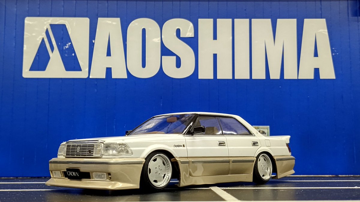 TAKE　インシュランスクラウン VIPSTYLE公認｜ファン垂涎の13クラウン インシュランス仕様！ - ALESS