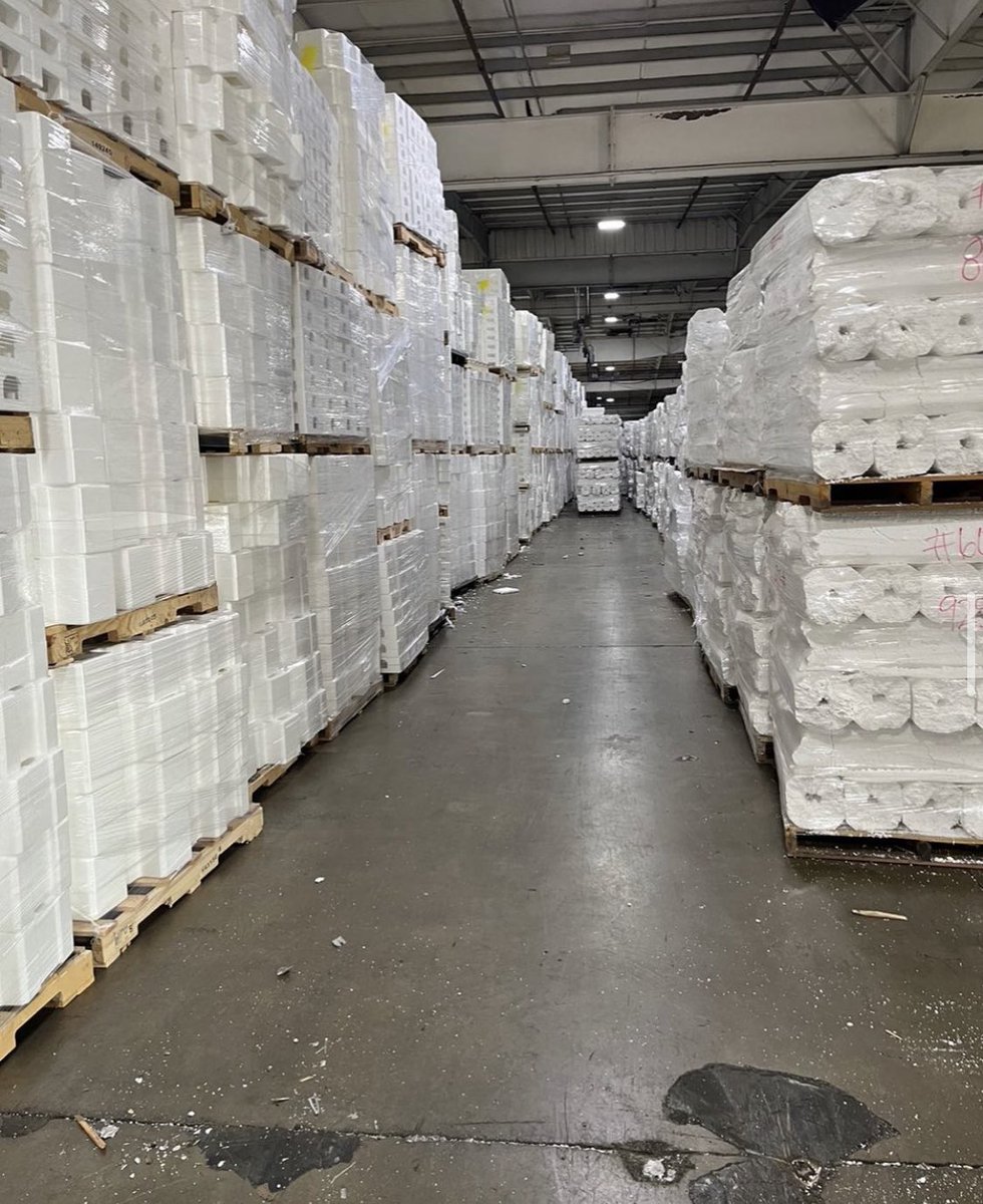 EcoDevelopment3's tweet image. February was a record breaking month for #Eco. More pounds of #eps was processed than ever before. In April, we are adding another production line. #styrofoam #warehouse