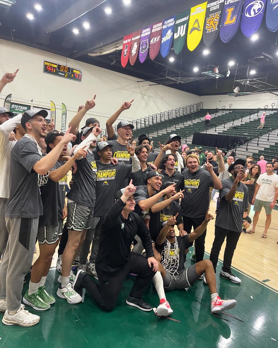 CoachGrudenJ's tweet image. Unbelievable Experience, With Unbelievable People!! 🎩

#GoingDancing  🕺