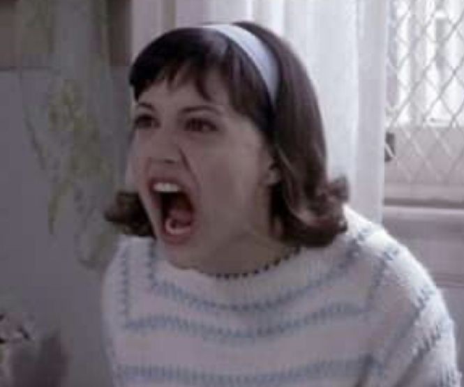 lovelovlovesex's tweet photo. yo cuando el planchado no m queda bien x la humedad https://t.co/fUPQA4FJ0n