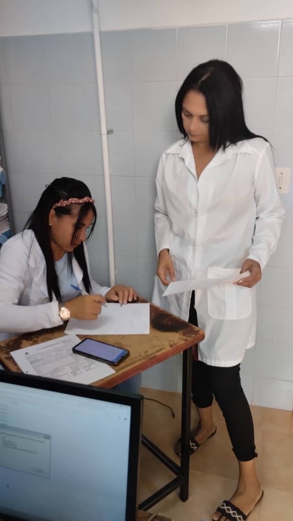 Trabajo diario de nuestros colaboradores. #CubaCoopera <a href="/cubacooperaven/">Brigada Médica Cubana en Venezuela</a> <a href="/MINSAPCuba/">Ministerio de Salud Pública de Cuba</a> <a href="/CubacooperaveG/">Brigada Médica Cubana en el Estado Guárico.</a> #CubaPorLaVida  <a href="/GeronimoCdi/">CDI SAN JERÓNIMO DE GUAYABAL</a> <a href="/DinamitaAsic/">CDI La Dinamita</a> <a href="/CDI_AJ_Sucre/">Antonio Jose Sucre</a>