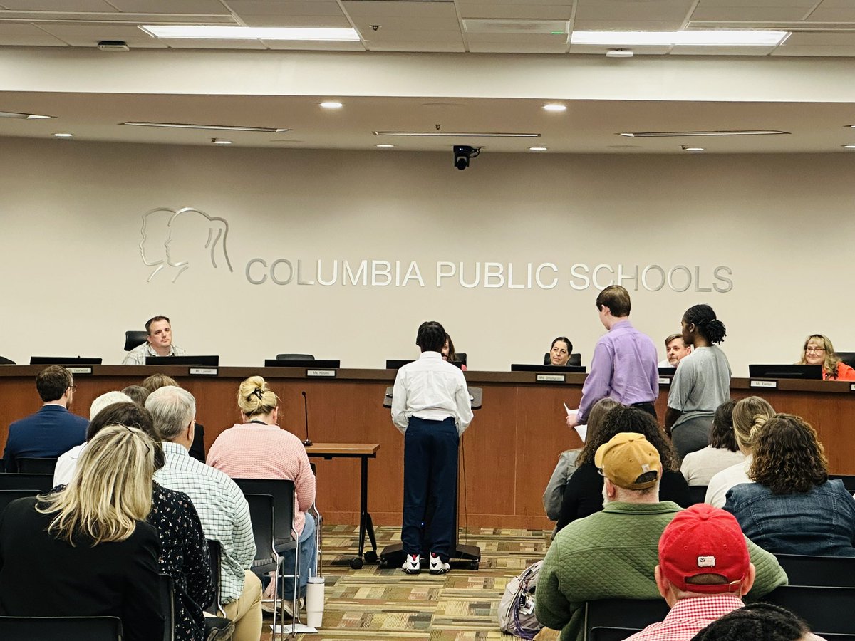 We are so incredibly proud of Xzavion representing our #AHL_AVID program at tonight’s board meeting! He shared what AVID looks like in his classes and how it is helping to prepare him for college at <a href="/Mizzou/">Mizzou</a>! #MIZ #TrustyHuskies #CPSbest