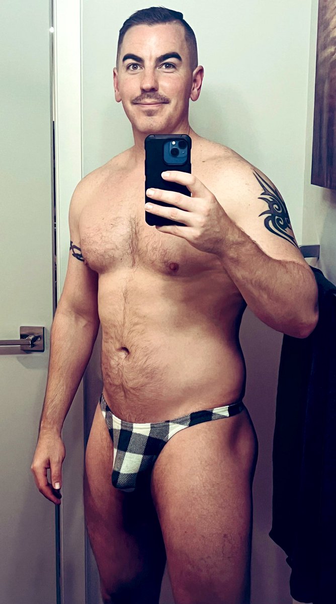 CBro89's tweet photo. New underwear #thong #gettingbigger https://t.co/6okSal552f