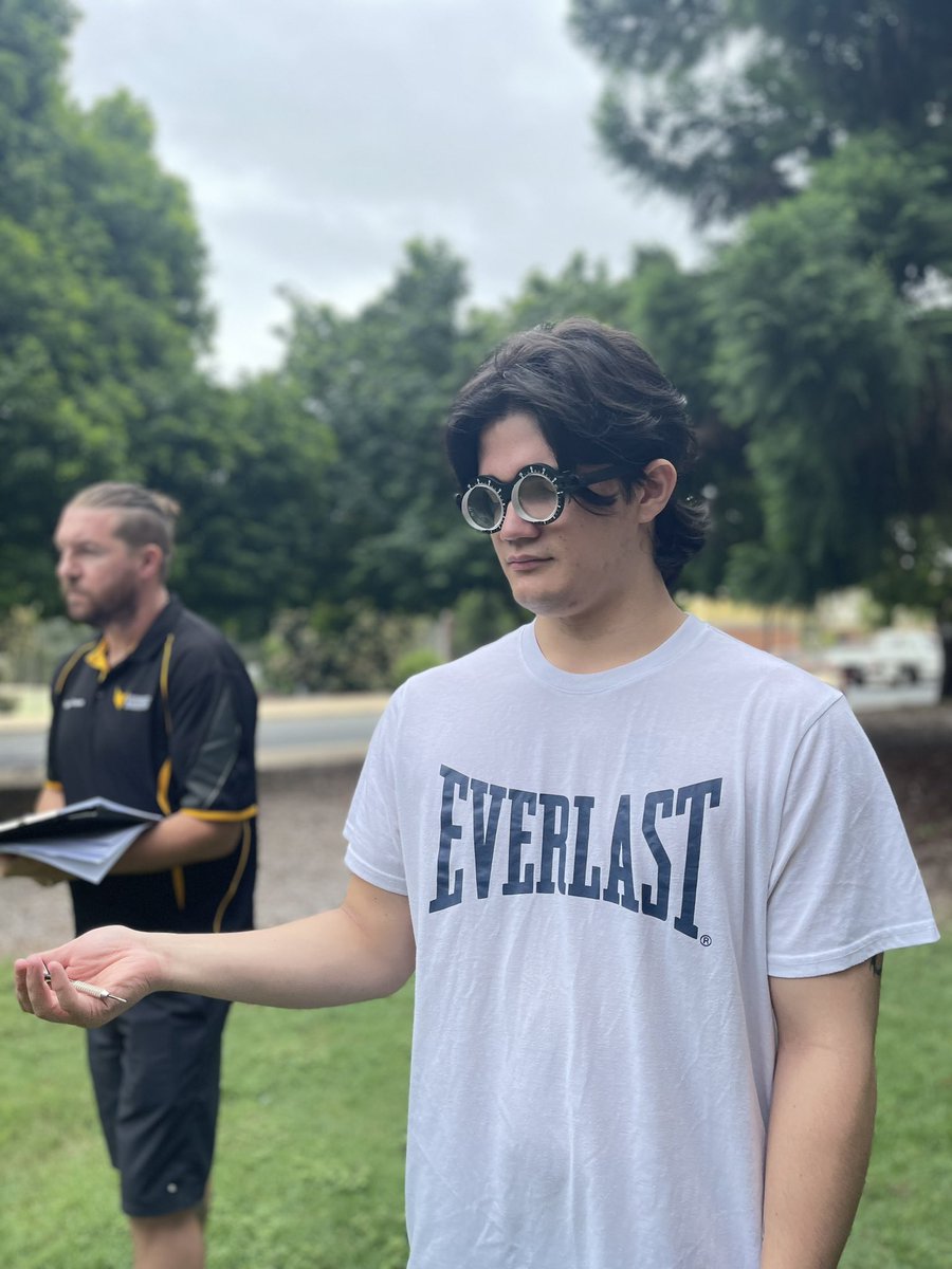 nickysjones's tweet photo. Dart throwing with prism goggles is the best fun!
#UniSQ_MotorControl
@unisqaus 
@unisq_students
@patricio_ppm https://t.co/1ToNXAKhQX