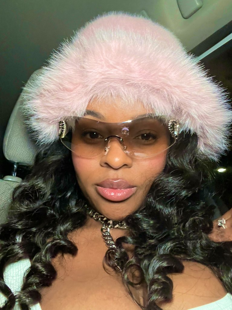 jf0rd's tweet photo. His ex bitches MAD and they oughta be 🤭 https://t.co/4IXqo2pggJ