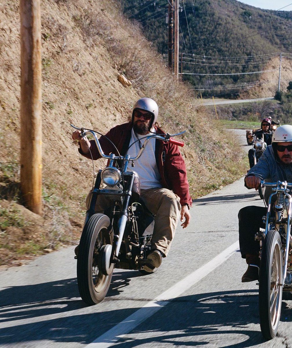 Jasonmomoa2234's tweet photo. It was glorious! Big thanks to @prideofgypsies and all the players that made this happen!
Photos: @z9d
Stunt rider: @bobbytheleg
#dicemagazine #jasonmomoa #jereimaharmenta #maxschaaf #jeffdecker #cyclezombies #joshkohn # toddstopera #danauerbach #bobbytheleg #legendsonly https://t.co/OzDOdM0XpJ