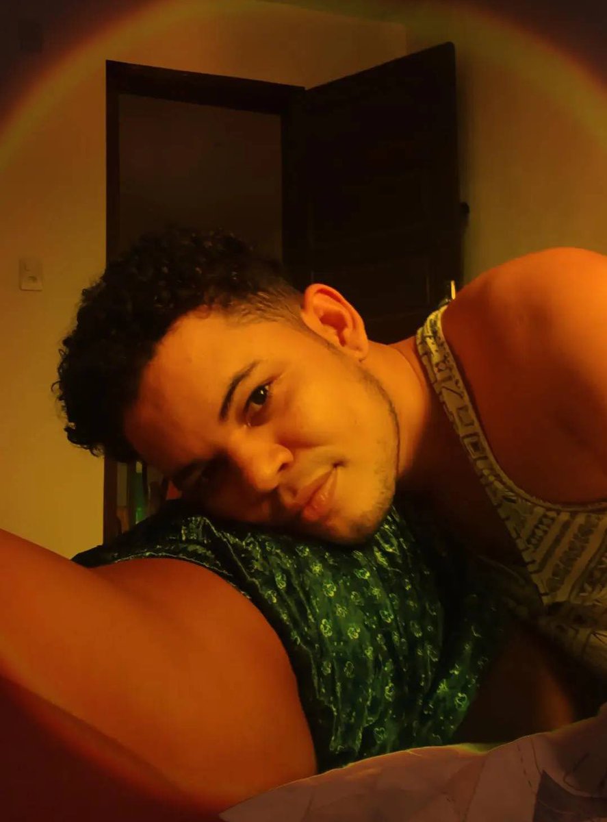 _9outoften's tweet image. sim