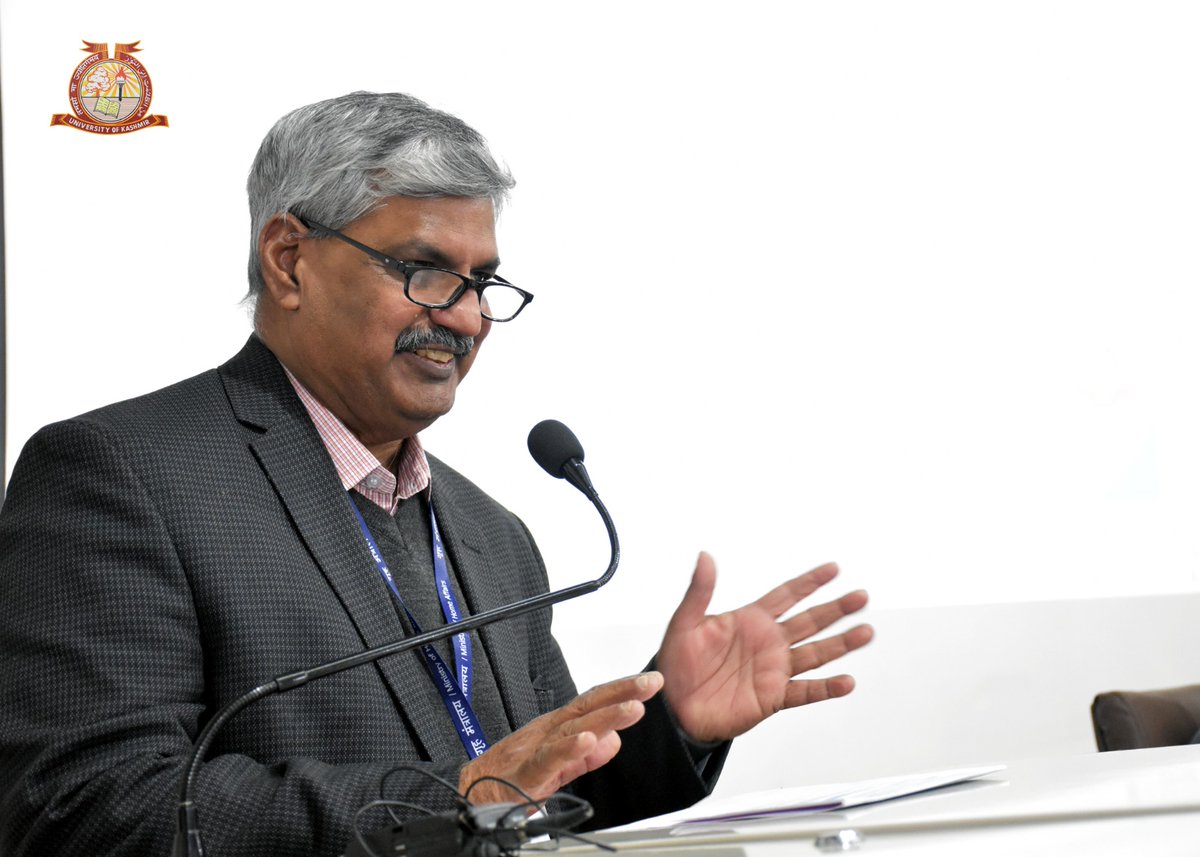 RrrlfKolkata's tweet photo. In the inaugural session of the Capacity Building Program of NML, which was started 11th March, Ms. @Mugdhareads was the Chief Guest. Among other dignitaries, Prof. B V Sharma,DG,RRRLF, Dr. Fayaz Lone, Librarian, @UoKashmir were present. The program will continue till 15th March. https://t.co/lfSnK7oX1V