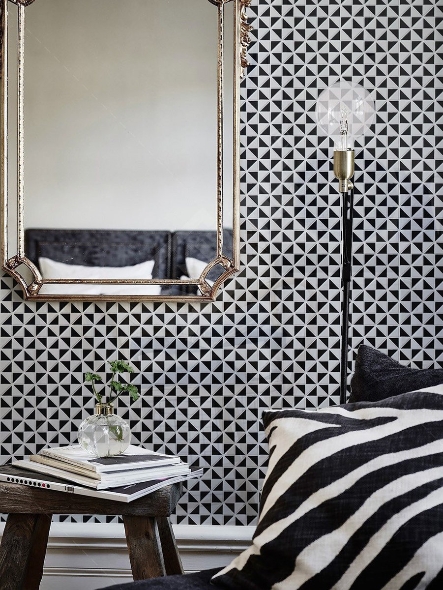 Ant_Tile's tweet photo. Cool black-white windmill pattern tiling wall for bedroom. 
❤️More at: https://t.co/nJPJ91RKWo
#mosaic #tiles #bedroom #interiordesign #interiors #homeimprovement #wall #decoration #remodel https://t.co/kmq3y8FzUQ