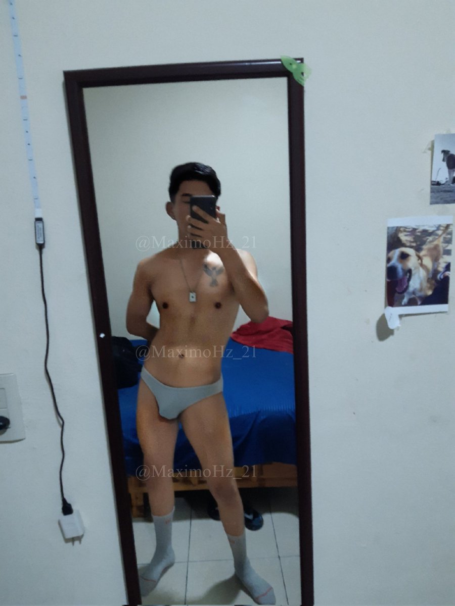 MaximoHz_21's tweet photo. Hola, que hacen?

@radargaymx https://t.co/8FmWiAsfn2