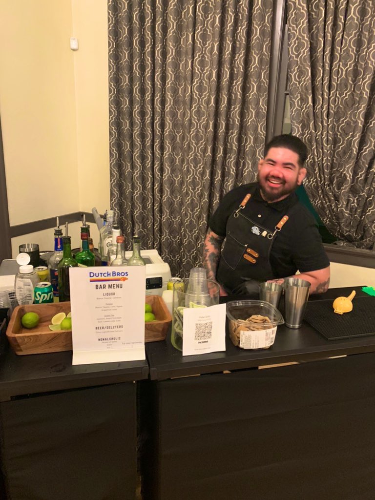 agi_10PJJ's tweet photo. Trying to bartend some more gigs this spring! Hmu! https://t.co/9598Uug4CJ