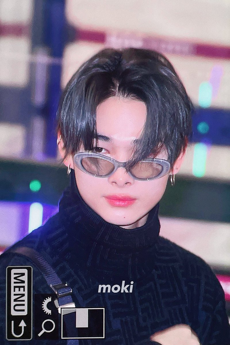 HE IS SO PRETTY #NI_KI #니키