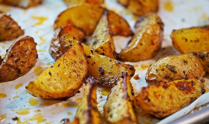 How to Make Perfectly Seasoned Oven Breakfast Potato Wedges. dlvr.it/T3xPlG #Vegetarian #breakfastpotatoes is.gd/25WbXn