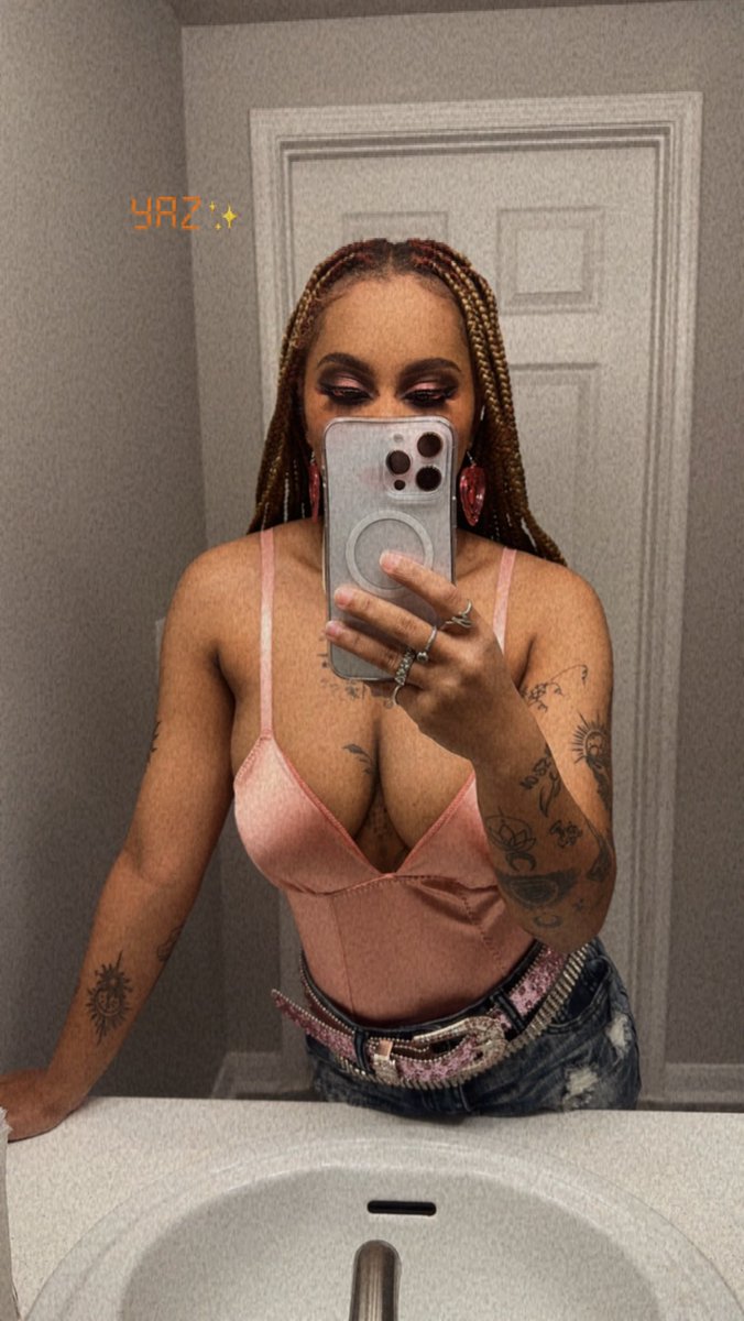 zaynsfl4m3s's tweet photo. Did you pass this tweet? The category is pink 🌸🩷 https://t.co/pauxrV2xkR