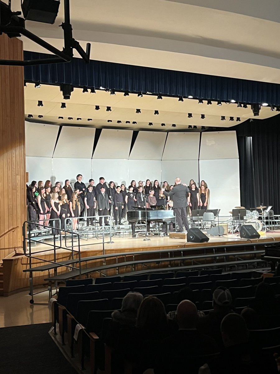 dschuessler3's tweet photo. So proud of the 7/8 @CamillusMiddle Choirs for their showing tonight at the @WestGeneseeCSD @WGFineArts 7-12 District Choral Festival. 💛💙🎶 Bravo 👏🏻 #wgsings #CMSSings #choralfestival17 #dreamjob #ilovewhatido https://t.co/MmlFx84eKX